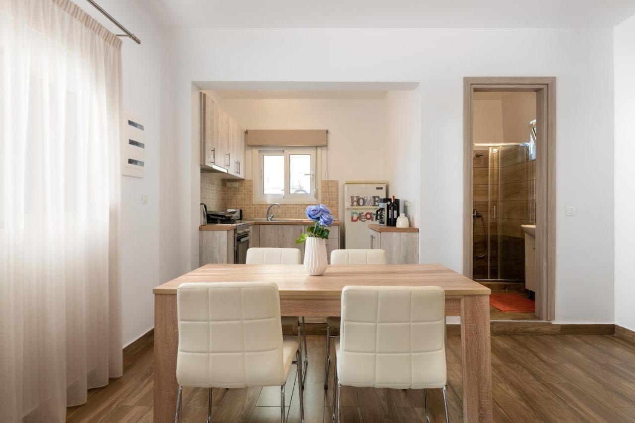 Theros Luxury Apartment อาร์คานเยโลส ภายนอก รูปภาพ